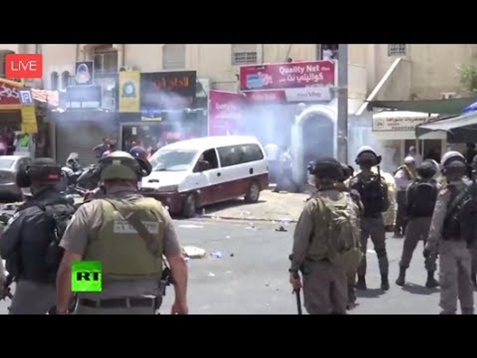 Clashes between Palestinians and Israeli police in West Bank (streamed live)