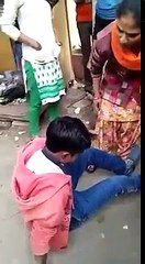 Indian Eve Teaser Beaten Badly.मनचले की हुई सूताई