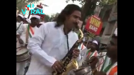 ग़ज़ब का बैंड है! देशभक्ति का ऐसा संगीत आपने पहले नही सुना होगा।