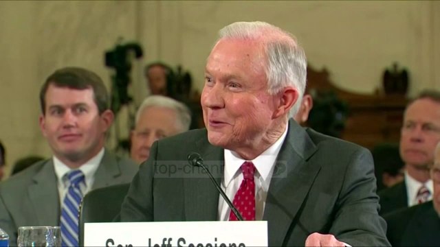 CIA ka të dhëna se Sessions ka folur me ambasadorin rus - Top Channel Albania - News - Lajme