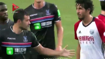 مشادة اللاعب أحمد حجازي مع لاعب فريق كريستال بلاس