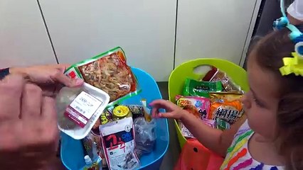 Bad Bar ОТВРАТИТЕЛЬНАЯ еда Капуста в моче ЧЕЛЛЕНДЖ Водка Сакэ от Кати Пранки для детей CHA