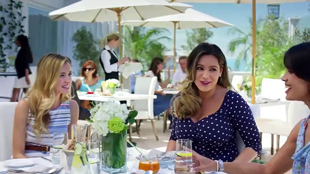 Skechers WORK Slip Resistant commercial with Kelly Brook