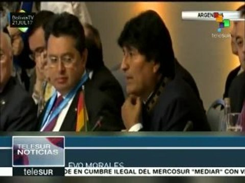 Evo Morales llama a respetar a gobiernos elegidos democráticamente