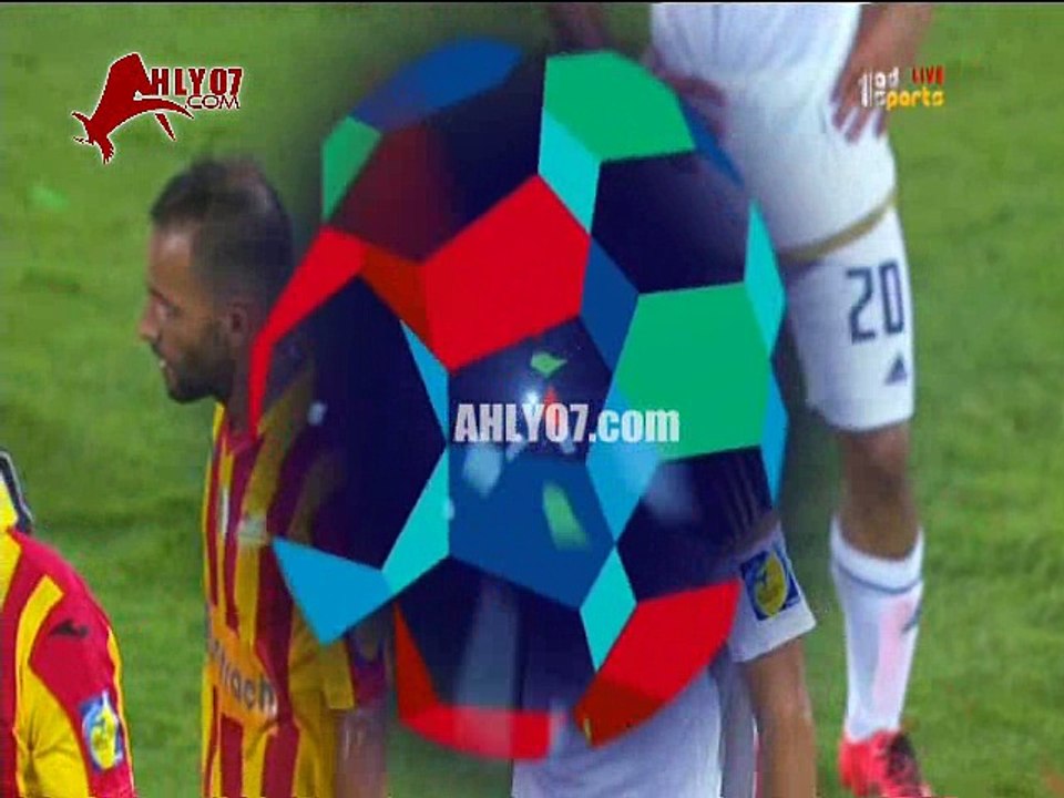 شاهد أول خناقة وأول حالتين طرد في البطولة العربية بعد سلوك غير رياضي من لاعبو الوحدة الاماراتي ونصر حسين داي