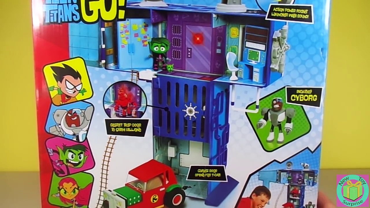 TEEN TITANS GO! T-Tower Playset with Cyborg, Robin, Beast Boy Teen Titans Go! Toy