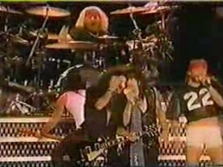 AEROSMITH & GUNS N ROSES - Mama Kin (live)
