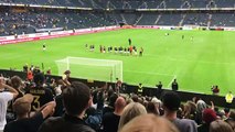 ÖFK firar med fansen efter segern mot Djurgården