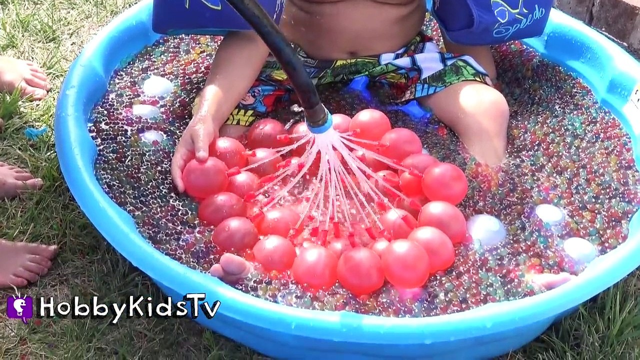 Balloon Bonanza WATER FIGHT! As Seen on TV Freaky Fast + Orbeez HobbyKidsTV mix
