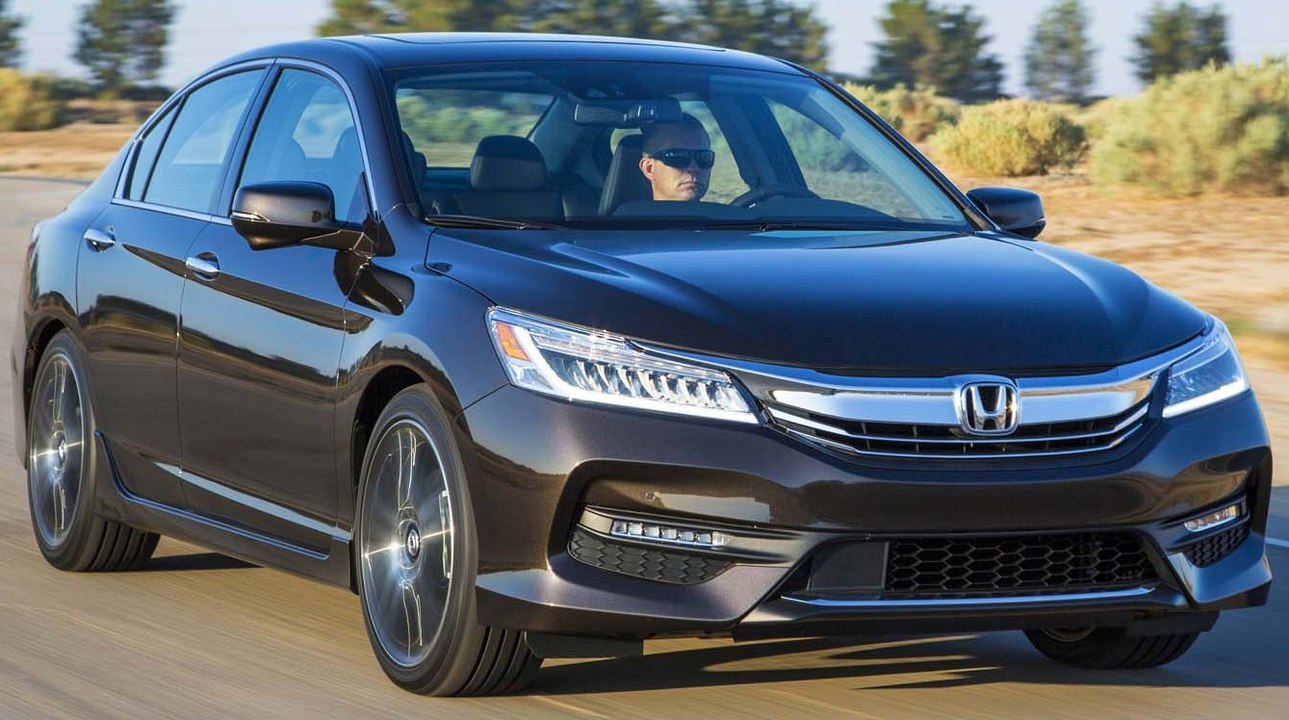 2018 Honda Accord VS Mercedes-Benz S-CLASS