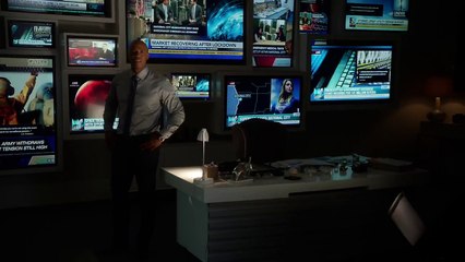 Supergirl | SDCC 2017 | Comic-Con | 2017 | Trailer