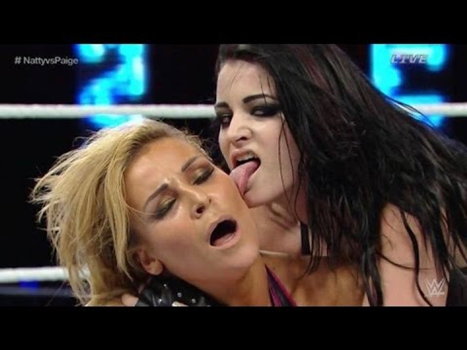 Top 10 Hottest Woman Wwe Wrestlers Of 16 Video Dailymotion