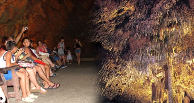 Astım Hastalarına Şifalı Geldiği Söylenen Damlataş Mağarası Turistlerin Akınına Uğruyor