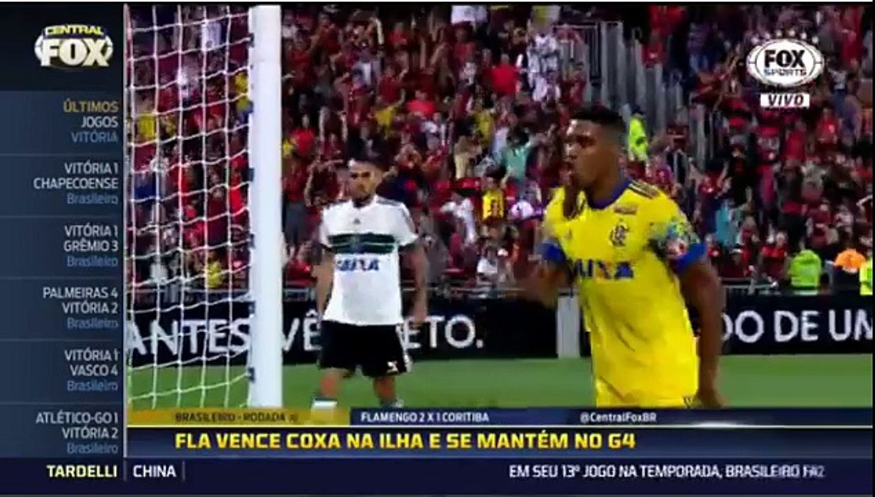 Flamengo 2 x 1 Coritiba - Fla vence o Coxa e se mantém no G-4