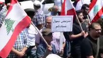 Activistas libaneses protestan contra la nueva subida de impuestos