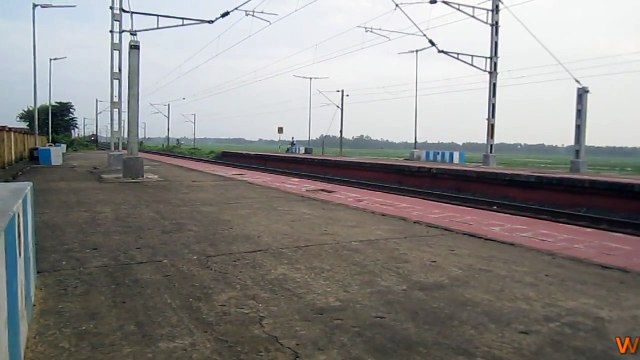 WAP-4 NDLS Superfast tears Jhapandanga !! August 2011