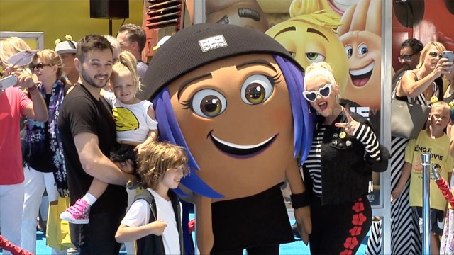 Christina Aguilera and Matthew Rutler The Emoji Movie World Premiere