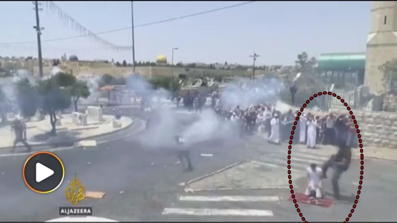 Video askar Israel sepak lelaki sedang solat cetus kemarahan