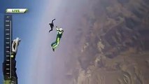 World record,Man jumps off the plane from 30000 ft. To Lands without a parachute