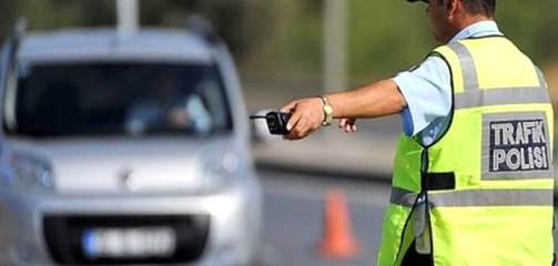 İstanbul'da Polise 'Beton Mikseri' Operasyonu: 60'ı Trafik Polisi, 102 Kişi Gözaltında