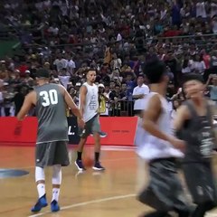 Stephen Curry Made A Basketball Disappear in Chengdu, China - July 24, 2017