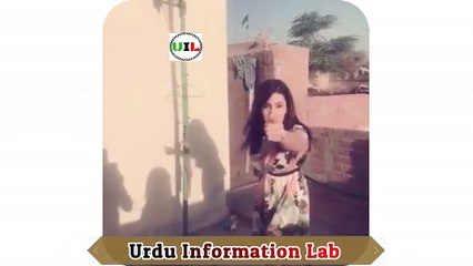 Saba's Qamar Latest Shameless Prank With Friend Video Leaked - صبا قمر نے اپنے دوست کی شلوار اتار دی