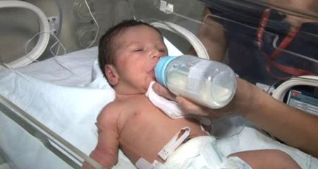 Çöpe Atılan "Hayat"  Bebeğe Hemşireler Annelik Yapıyor