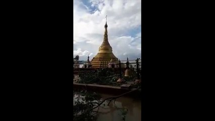 Birmanie: des inondations avalent une pagode