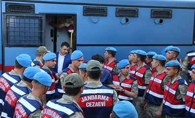15 Temmuz Gecesi Siirt Valiliği'nden Emir Alan Darbeci Tuğgenerale İdam İpli Protesto