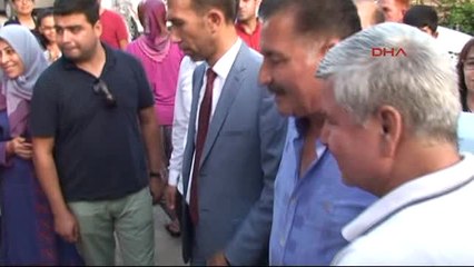 Mersin Kitap Yolunda Kitapları Kapıştılar