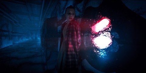 Stranger Things - Season 2 Comic-Con 2017 Trailer (VOST)