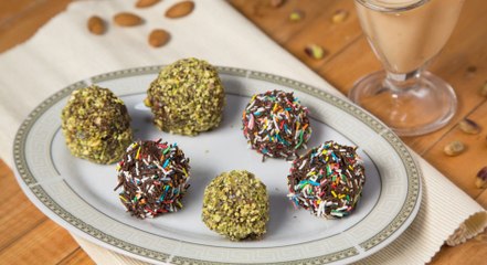 طريقة عمل كرات الكيك بالشوكولا بالفيديو