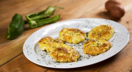 طريقة عمل مافنز محشية بالببروني و الحبش بالفيديو