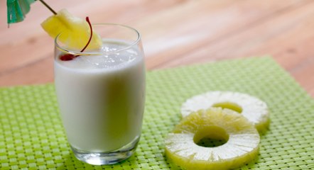 طريقة عمل كوكتيل الأناناس و الحليب بالفانيليا بالفيديو