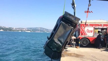 Düşen Araç Denizden Çıkarıldı