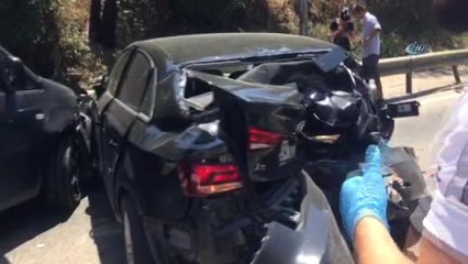Üsküdar'da Freni Boşalan Otobüs 10 Araca Çarptı: 11 Yaralı