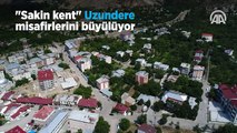 Sakin kent Uzundere misafirlerini büyülüyor