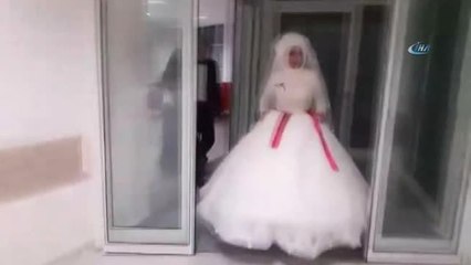 Gelinlik ve Damatlıklarıyla Hastaneye Ziyaret Ettiler