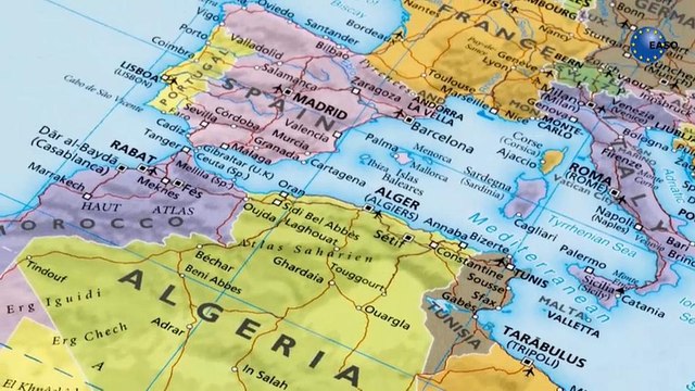 Pedidos de asilo aumentam 64%