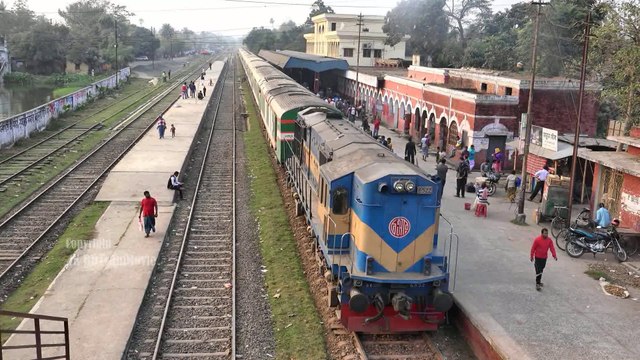 Sundarban Express Train Departing Jessore Railway Station in 4k