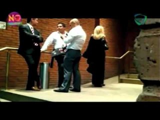 No lo Cuentes. Olivia Collins derrocha miel con su pareja