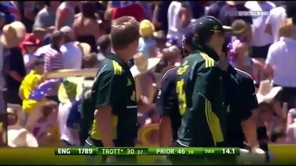 Worst missed Run Out chance in the History of Cricket by Australias
