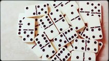 Stop Motion CountDown By Dominoes