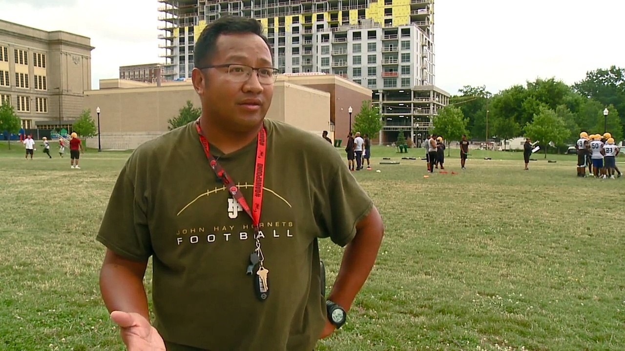 Cleveland High School Football Team Returns to Practice After Death of Captain