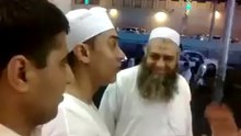 [Rare video] Maulana Tariq Jameel,Amir Khan & Shahid Afridi During Hajj-1