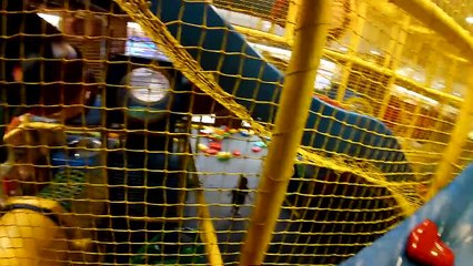 Indoor playground family fun for kids with slides. Video 2017.