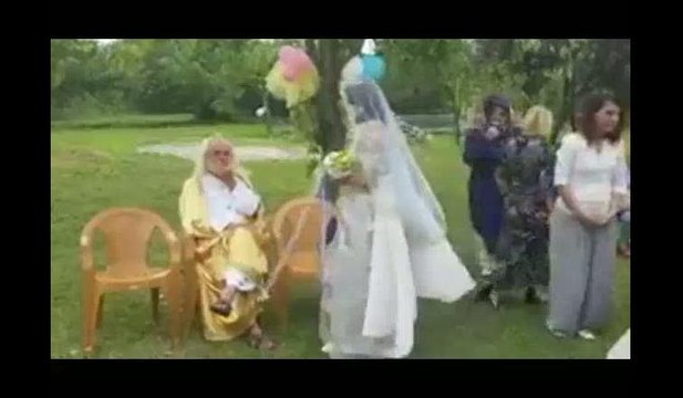 İsa Mesih olduğunu iddia eden eski vekil Hasan Mezarcı'dan olay düğün