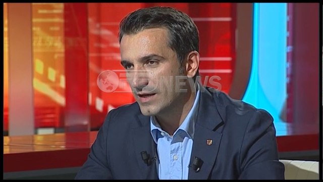Ora News - Rritja e çmimit të ujit, Veliaj: E kam konsultuar, do fillojmë me një kredi 20 mln €