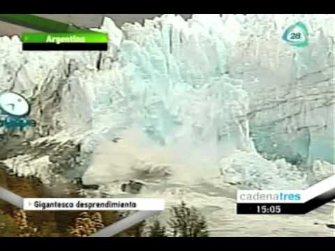 Espectacular desprendimiento del Glaciar Perito Moreno en Argentina