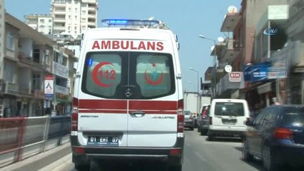 Kendisini Aldattığını İleri Sürdüğü Eşini Bıçakladı